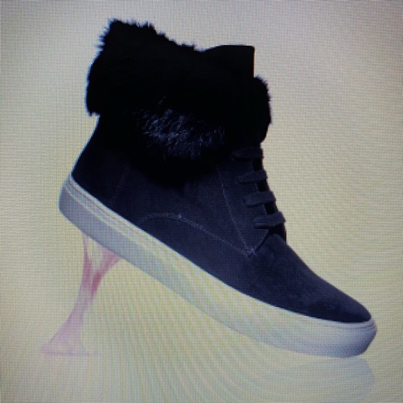 Vince Shoes - ⬇️PRICE⬇️ VINCE - Nyack Rabbit Fur - Cuff Sneaker - Black - 7M